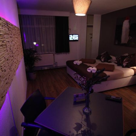 Het Wapen Van Pernis Hostel Bagian luar foto
